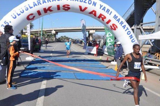 Trabzon Yarı Maratonu'nda Zafer Türk Sporcuların