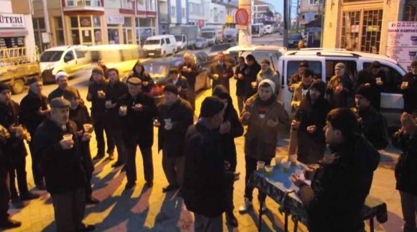 Sabah Namazında Cemaate &Ccedil;orba İkramı