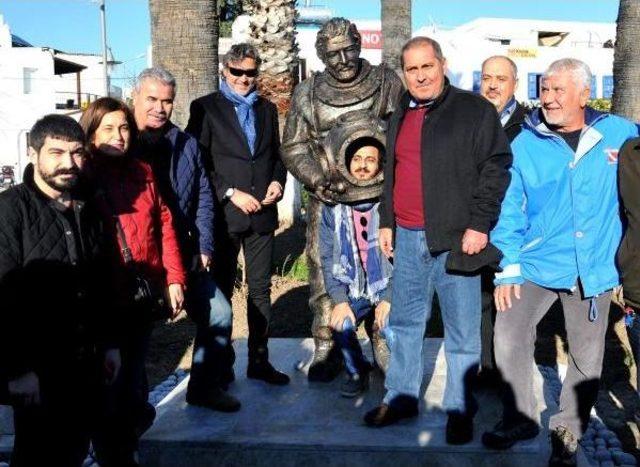 Bodrum'da 'süngerci Heykeli' Törenle Açıldı