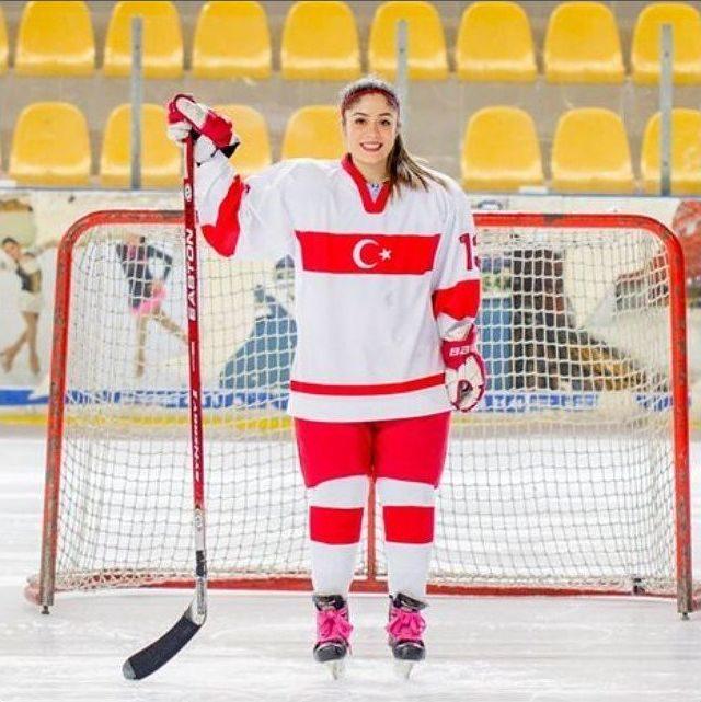 Buz Hokeyi Türkiye Kadın Milli Takımı, Hong Kong’da Düzenlenen Şampiyonada 1. Oldu