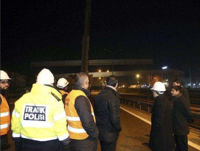 Ahmet Yesevi Ve Mehmet Akif Mahallesi Üst Geçitle Birleştirildi