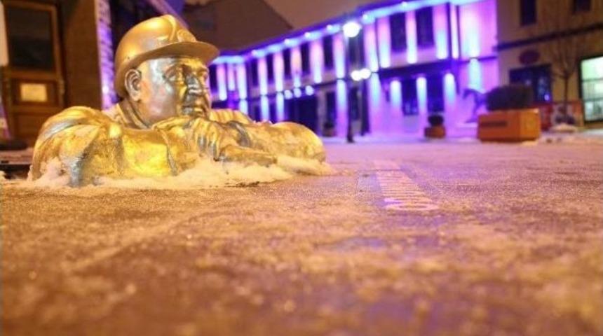 Atlıhan&rsquo;da Renkli G&ouml;r&uuml;nt&uuml;ler