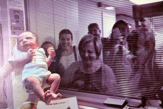 Zonguldak'ta 'mucizenin Ilk Dakikaları' Fotoğraf Sergisi