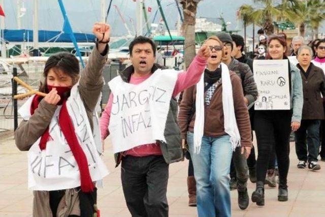 Yürüyüş Ve Insan Zinciriyle 'iç Güvenlik Yasa Tasarısı'nı Protesto Ettiler