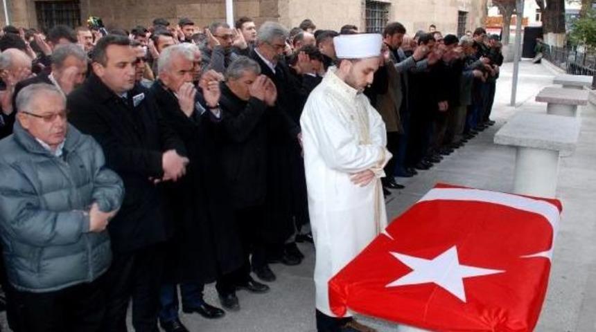 Isparta'da, Fırat Yılmaz I&ccedil;in Gıyabi Cenaze Namazı