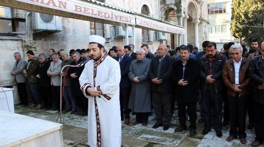 &Uuml;lk&uuml;c&uuml;ler Adıyaman&rsquo;da &Ccedil;akıroğlu İ&ccedil;in Mevlit Okuttu