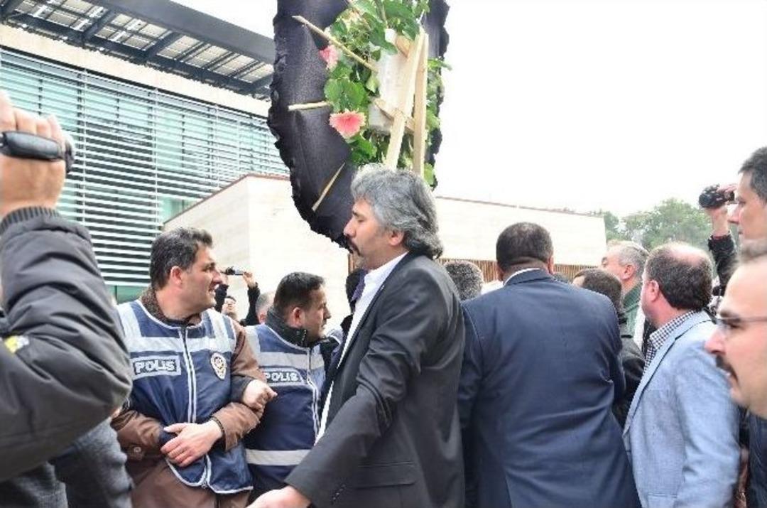 Denizli&rsquo;de &Uuml;lk&uuml;c&uuml;lerden Fırat &Ccedil;akıroğlu İ&ccedil;in Eylem