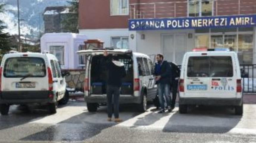 Hırsızlık Zanlısı G&ouml;l Mahallesi&rsquo;nde Yakayı Ele Verdi