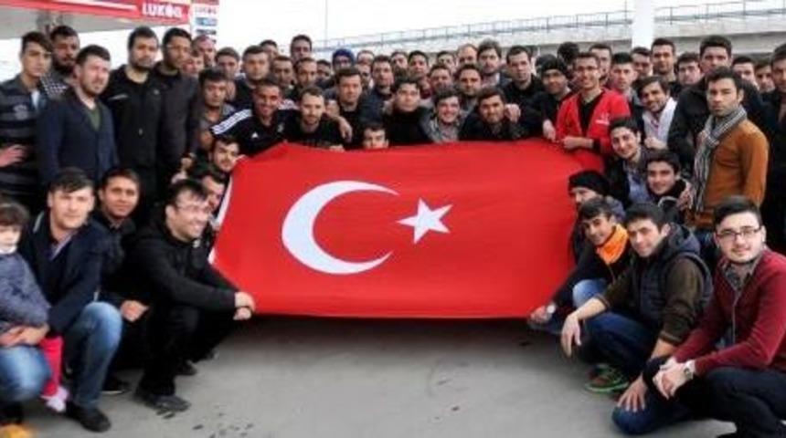 &Ouml;zgecan I&ccedil;in 200 Otomobille Kent Turu