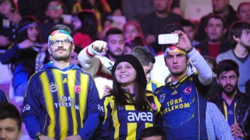 Fenerbah&ccedil;e &Uuml;lker-Anadolu Efes:60-70 (Kupa Anadolu Efes'in)