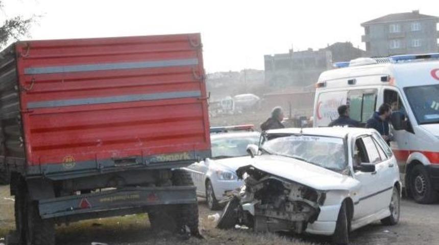 Park Halindeki R&ouml;morka &Ccedil;arpan S&uuml;r&uuml;c&uuml; Ağır Yaralandı