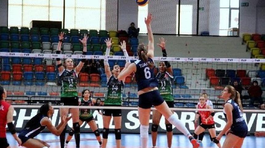 T&uuml;rkiye Bayanlar 1. Voleybol Ligi'nde 18. Hafta Ma&ccedil;ları Oynandı