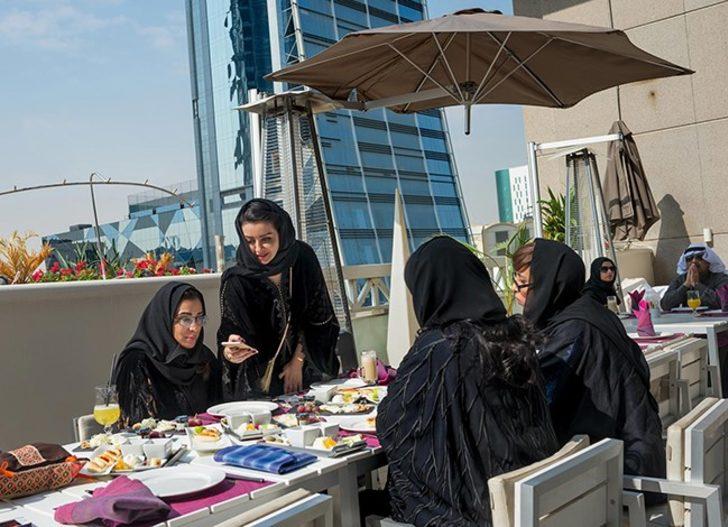 Suudi kadınının değişen yüzü