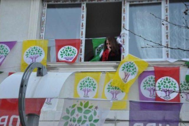 Adıyaman'da Fırat Yılmaz Çakıroğlu Gerginliği: 1'i Polis, 2 Yaralı