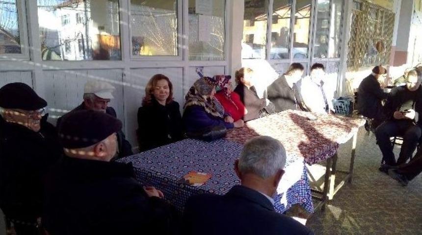 Ak Partili Aday Adayı Şimdiden Oy İstemeye Başladı