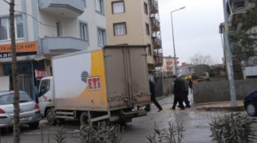 &Ccedil;erkezk&ouml;y&rsquo;de Halk Yanlış Parklardan Muzdarip