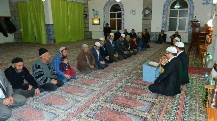 Şehitler İ&ccedil;in Kuran Ve Mevlit Okutuldu