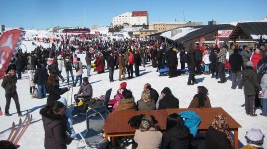 Erciyes Hafta Sonunda Tıklım Tıklım