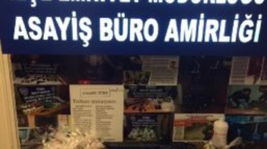 Beyoğlu&rsquo;Nda 100 Bin Tl Değerinde Uyuşturucu Ele Ge&ccedil;irildi