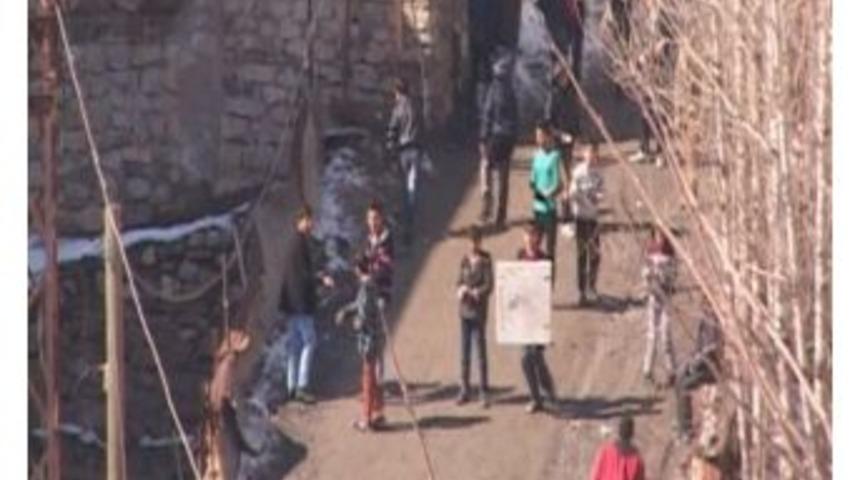 &Ccedil;ocukların Kartopu Savaşı