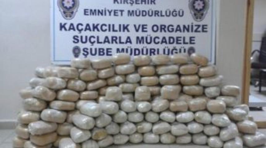 Polis Memuru 205 Kilo Uyuşturucu İle Yakalandı
