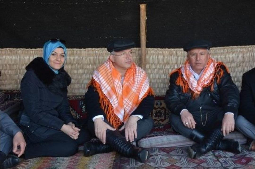 Torbalı&rsquo;da Deve G&uuml;reşi Festivali