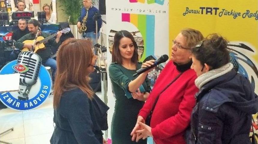 İzmir Park&rsquo;ta Trt Fm Coşkusu
