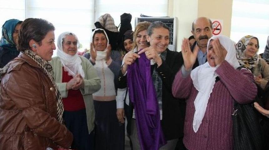 Kadın Semt Pazarı İşletmecilerinden Akat&rsquo;a Ziyaret