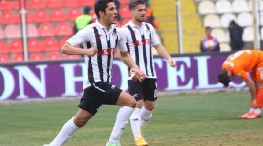 Manisaspor G&uuml;lmeyi Hatırladı