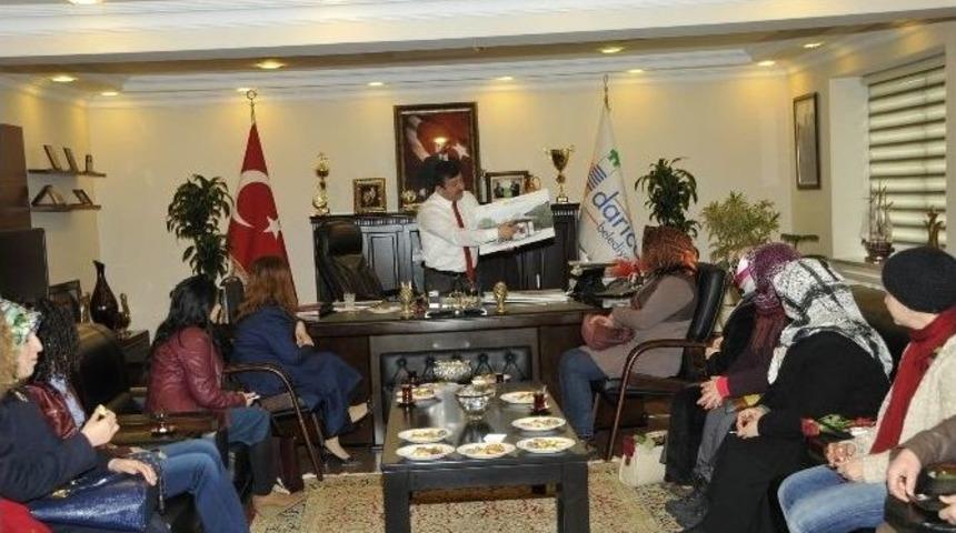 Başkan Karabacak Kadın Kollarını Ağırladı