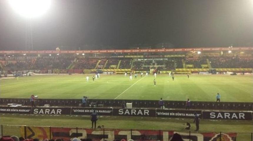 T&uuml;rk Metal İş&ccedil;ilerinden Eskişehirspor&rsquo;a Destek