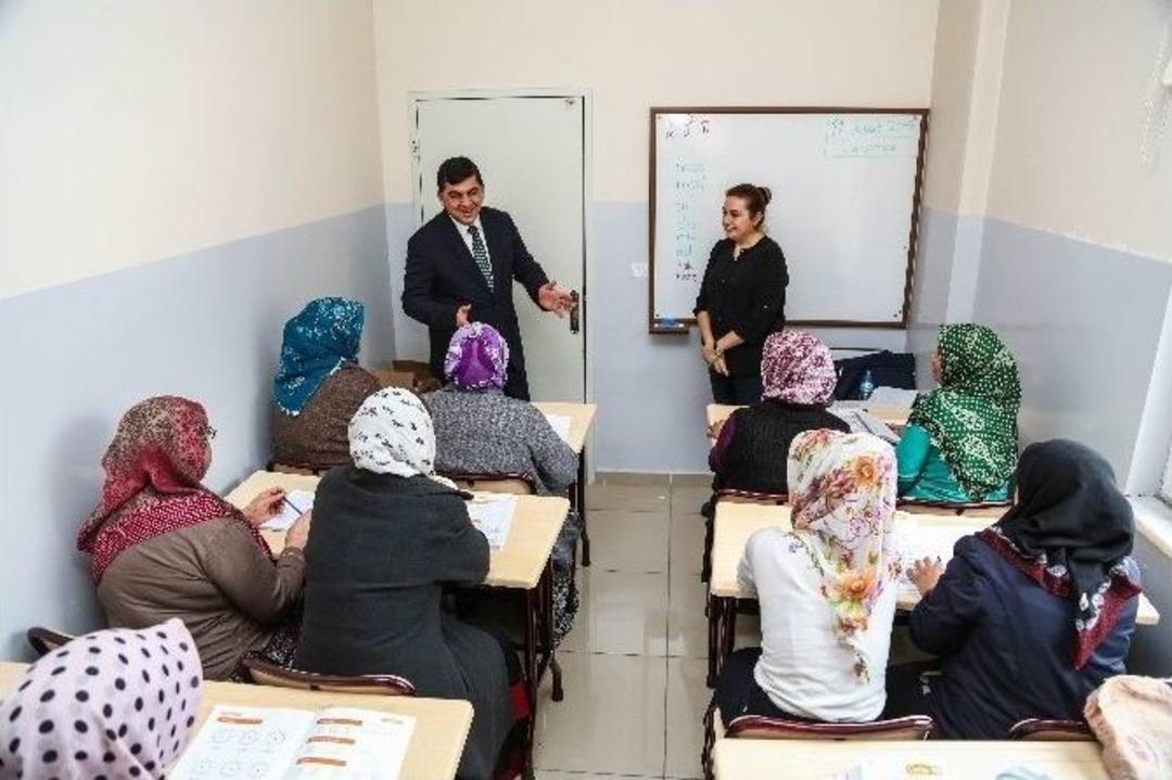 Şehitkamilli Hanımların Eğitim Aşkı