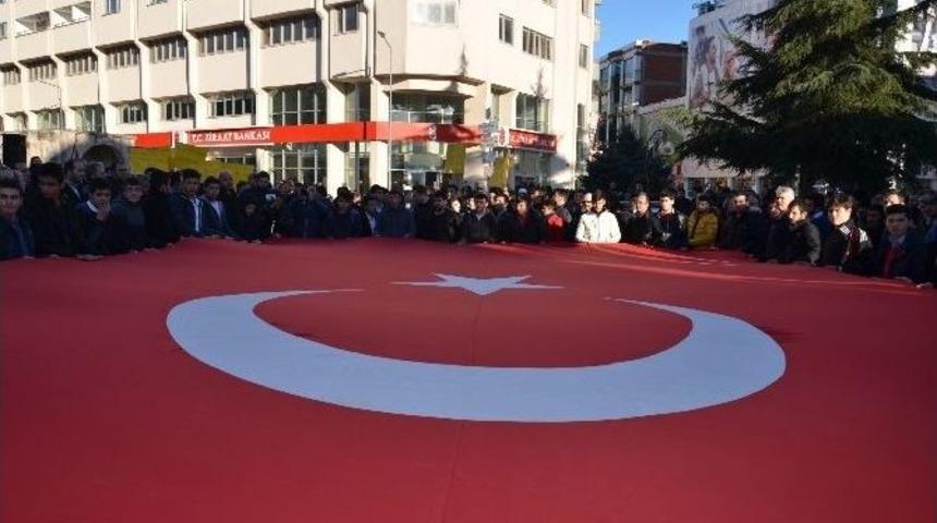 Bafralı &Uuml;lk&uuml;c&uuml;ler &Ccedil;akıroğlu&rsquo;nun &Ouml;ld&uuml;r&uuml;lmesini Protesto Etti
