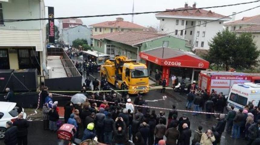 Yeniden// Sarıyer&rsquo;De Otob&uuml;s Dehşeti: 2 &Ouml;l&uuml;, 8 Yaralı