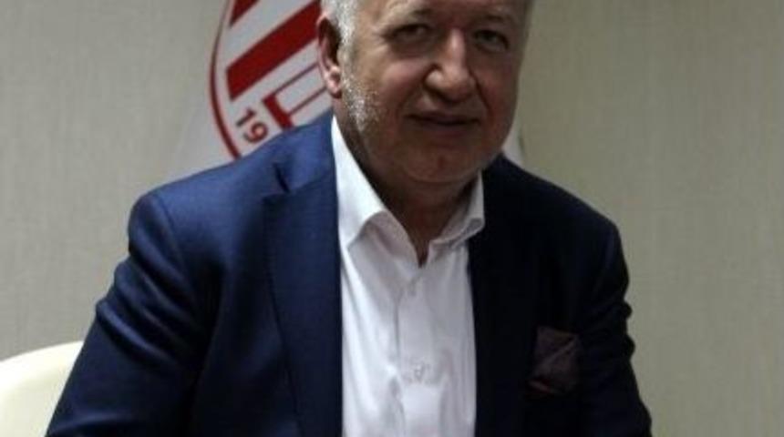 Teknik Direktör Mandıralı Antalyaspor’dan Gönderildi