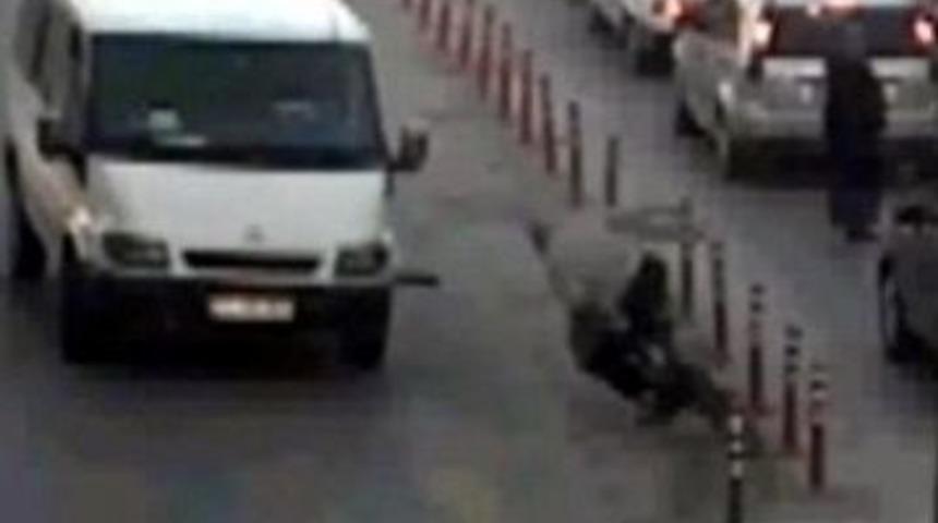 (&ouml;zel Haber) Motosiklet S&uuml;r&uuml;c&uuml;s&uuml; Otob&uuml;s&uuml; G&ouml;remedi