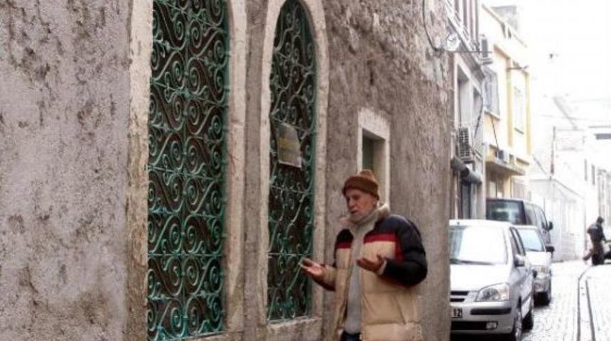 T&uuml;rbedeki Restorasyon &Ccedil;alışması Durdu