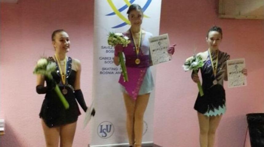 Buz Patenciler, Bosna&rsquo;dan Madalyalarla D&ouml;nd&uuml;