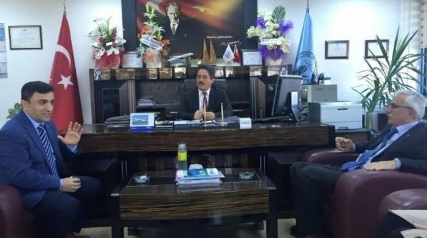 Ak Parti Ortahisar İl&ccedil;e Başkanı Altunbaş, Trabzon Havalimanı Başm&uuml;d&uuml;r&uuml; Ahmet Aydın&rsquo;ı Ziyaret Etti