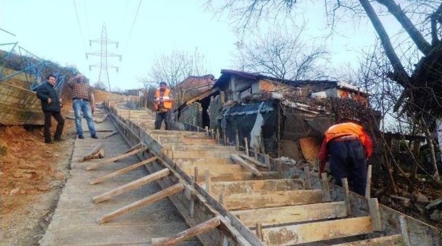 İzmit Fen İşleri Yoğun Mesai Yapıyor