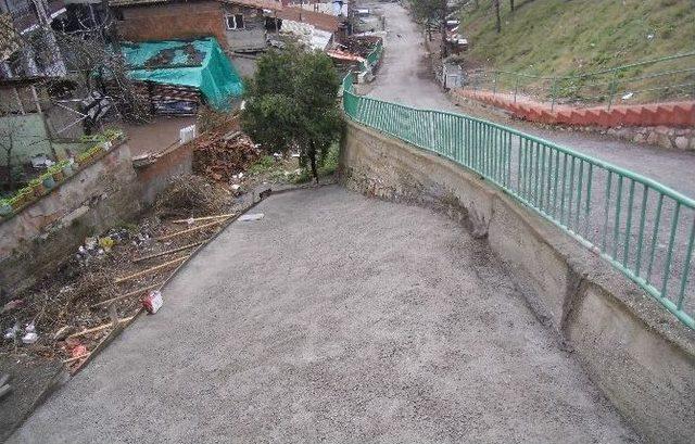 İzmit Fen İşleri Yoğun Mesai Yapıyor