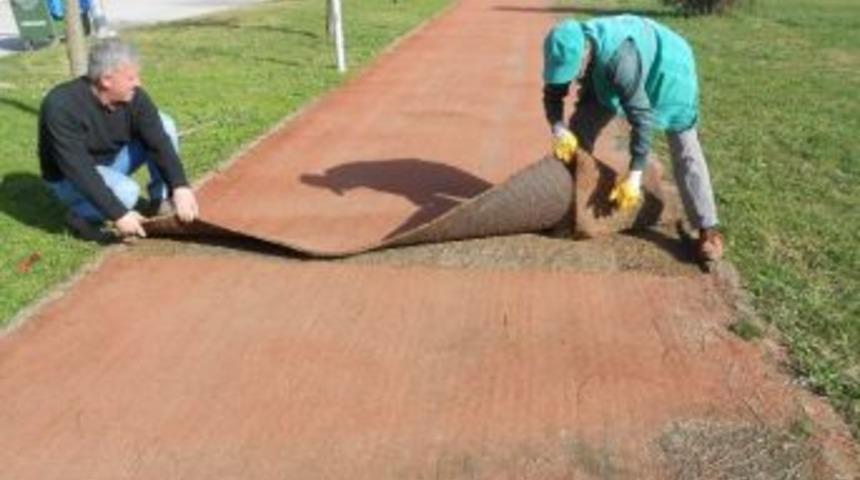 İzmitte Y&uuml;r&uuml;y&uuml;ş Yolları Bakımdan Ge&ccedil;iyor