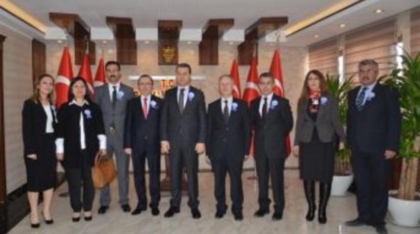 Defterdarlık &Ccedil;alışanlarından Vali &Ccedil;elik&rsquo;e Ziyaret