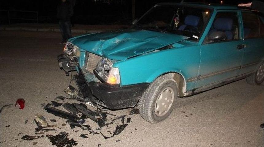 Sakarya&rsquo;da Trafik Kazası: 3 Yaralı