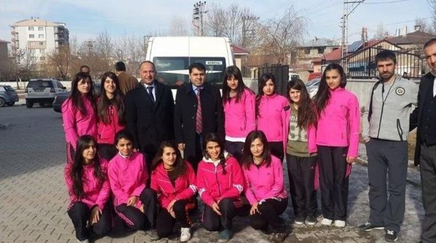 Altın Kızlar Kars&rsquo;a Uğurlandı