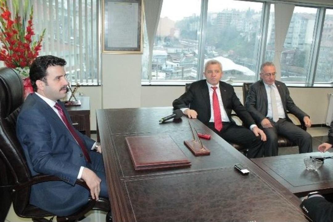 Salih Demir Ereğli&rsquo;de Ak Parti Teşkilatı İle Belediyeyi Ziyaret Etti