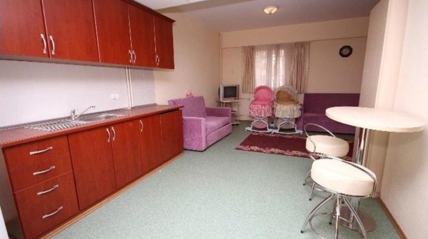 Karşıyaka&rsquo;da Kadınlar G&uuml;vence Altında