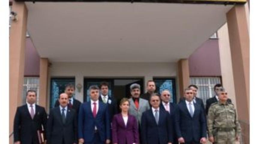 Vali Tapsız, Gıda Tarım Ve Hayvancılık İl M&uuml;d&uuml;rl&uuml;ğ&uuml;&rsquo;n&uuml; Ziyaret Etti