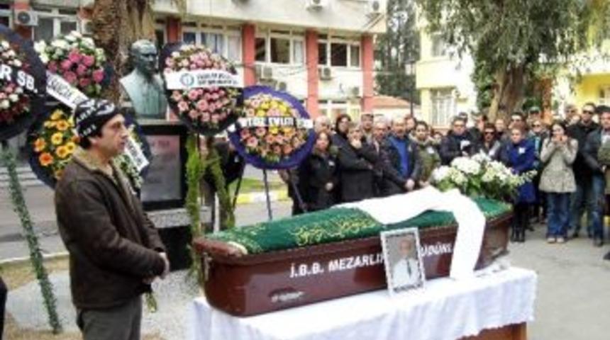 Op. Dr. Kutluay Son Yolculuğuna Uğurlandı