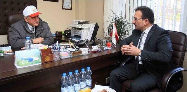 Başkan: “eli Nasırlı Çiftçilerimize Destek Oluyoruz”